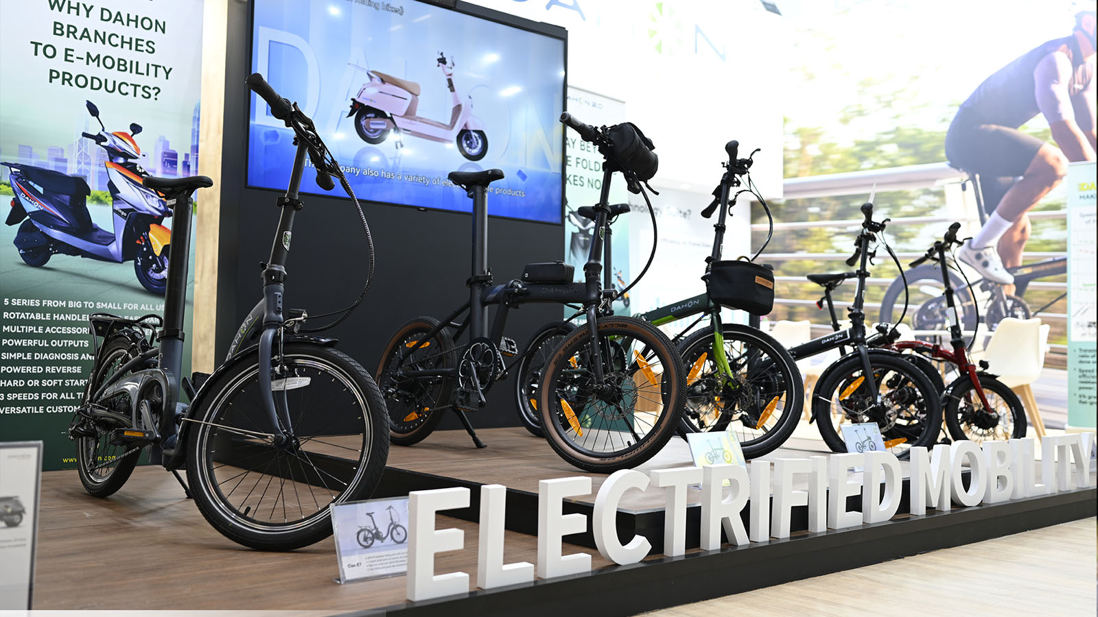 韩博士领军DAHON大行 携“快车道”技术新品 强势登陆EUROBIKE 2025