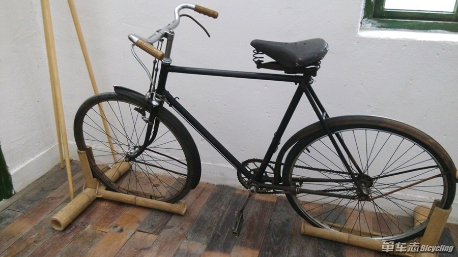 欧洲古董自行车图片