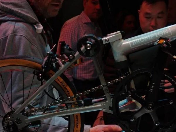Specialized 砾石公路车
